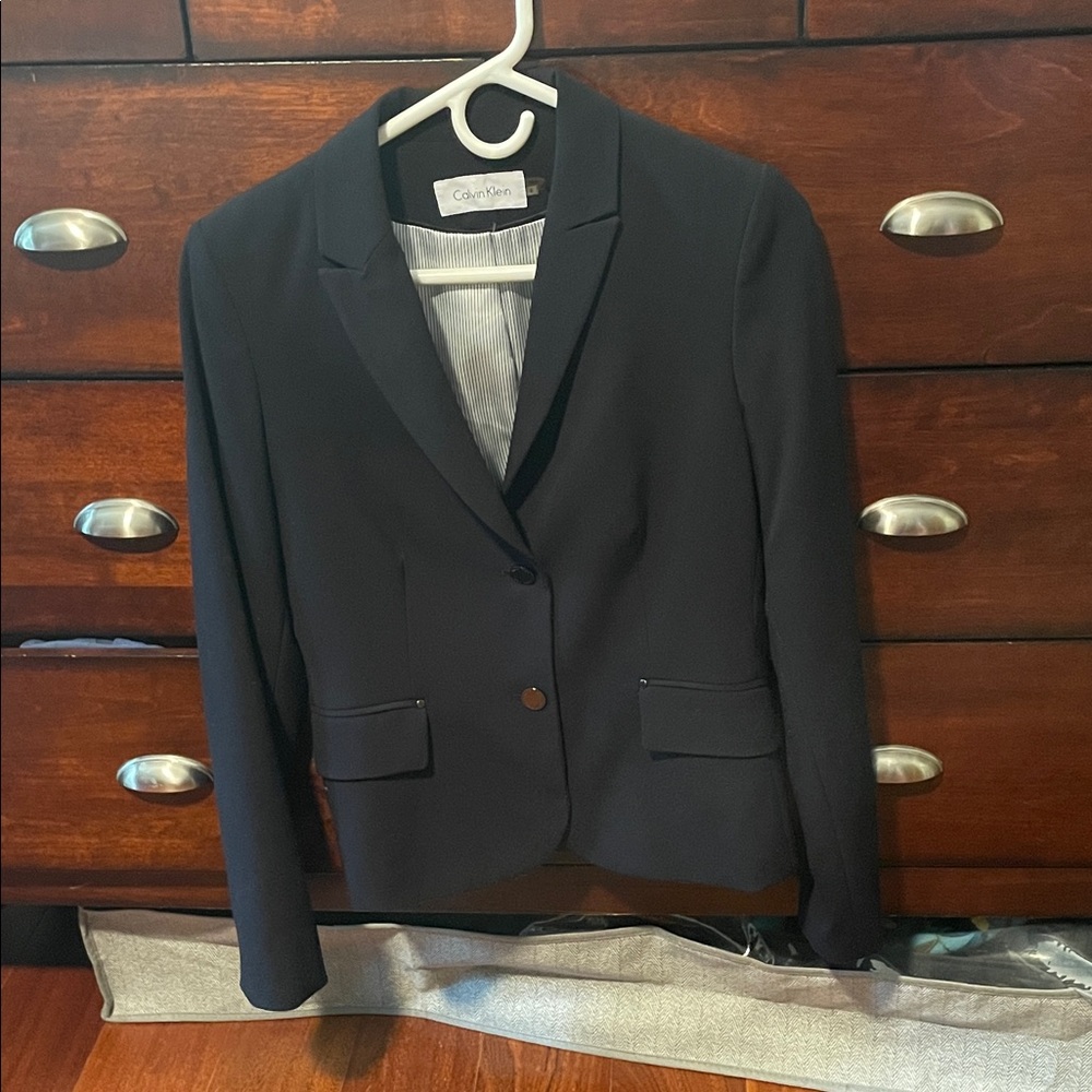 Calvin Klein Women's Classic navy Blazer